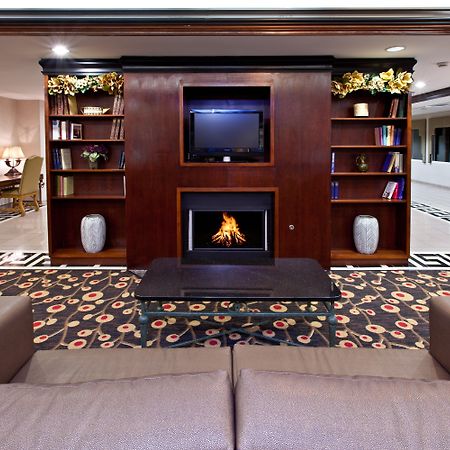Holiday Inn Express Hotel & Suites Greenwood Interior photo